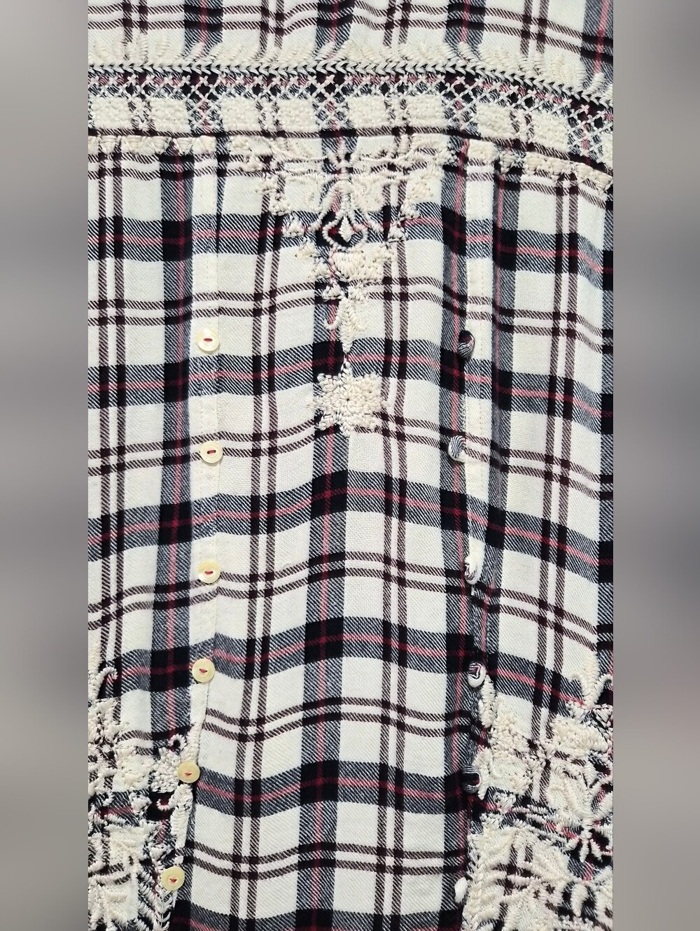 3J Workshop Johnny Was White Plaid Button-Down Shirt with Lace Embroidery Sz L - Picture 8 of 11